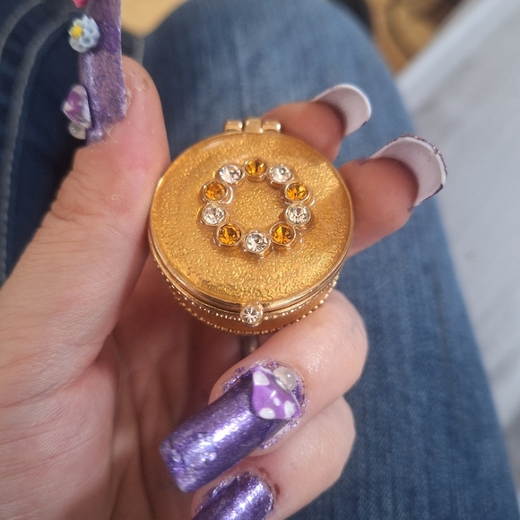 Gold And Silver Earrings With Case - Picture 2 of 4